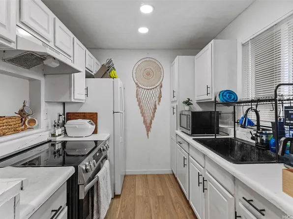 95-510 Wikao St APT B203, Mililani, HI 96789