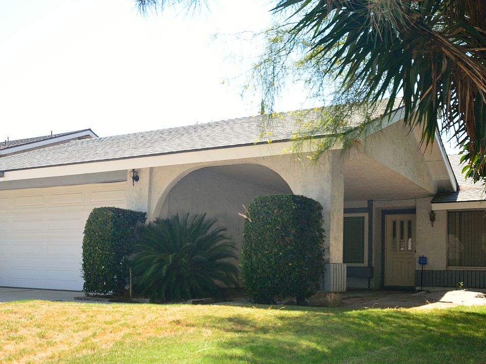 3 Bed, 2 Baths  1344 Sq Feet