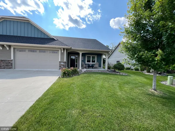404 Autumn Ave SE, New Prague, MN 56071