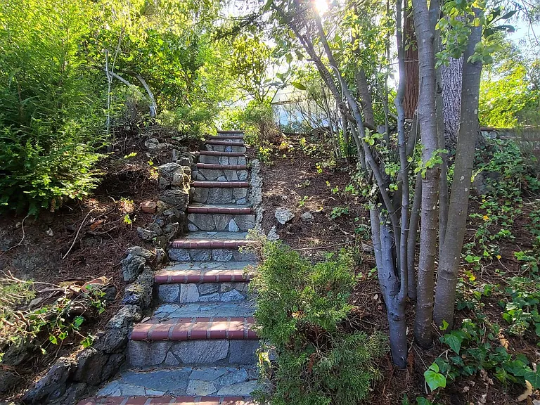 64 Norwood Ave — Photo 33