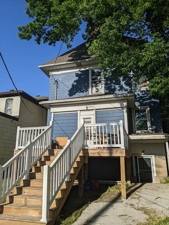 Building Photo - 520 N 7th St #2