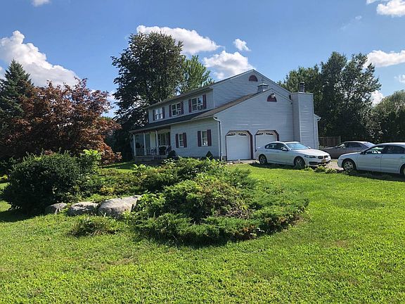 4th image of 203 Butter Hill Dr