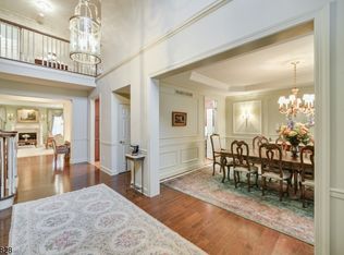 6 Lonergan Ln, West Orange, NJ