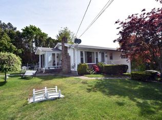 83 Lookout Ave, Johnston, RI 02919