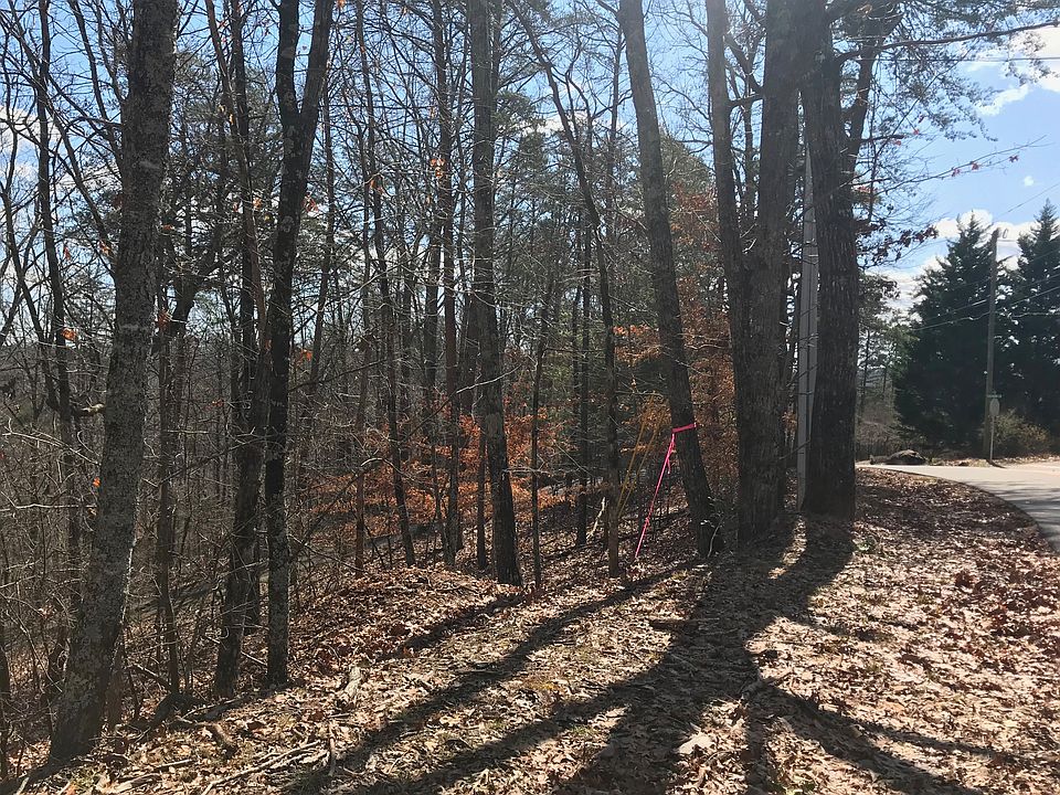 2nd image of 559 Calhoun Rd