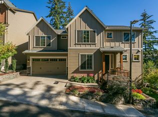 12641 SW Canyonridge Ct, Portland, OR 97224