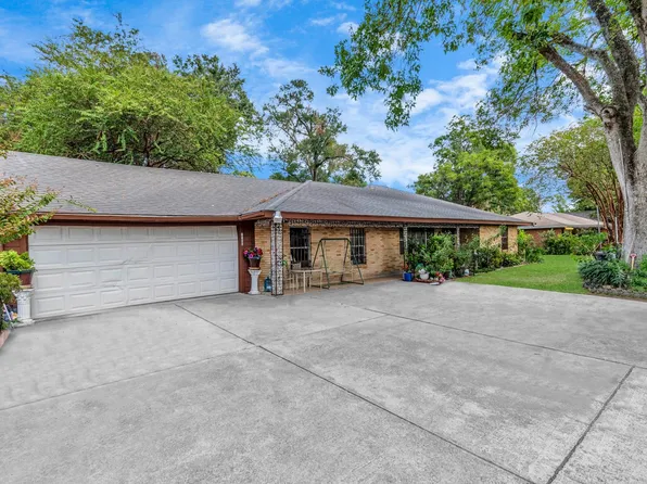 1105 Soren Ln, Houston, TX 77076