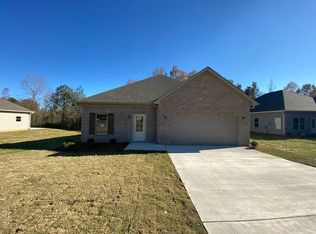199 White Oak Cir, Lincoln, AL 35096