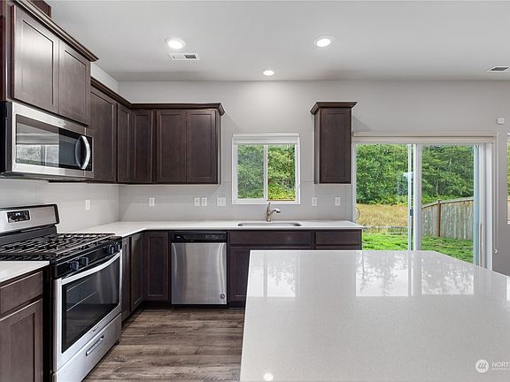 5th image of 28215 64th Court NW