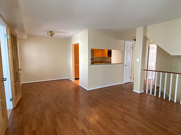 4th image of 2921 S Woodley St APT E
