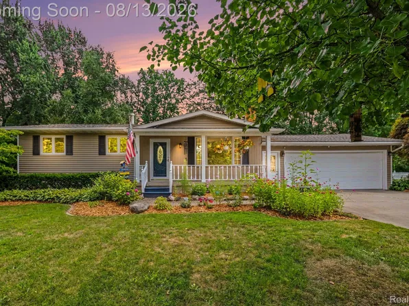 10361 Coldwater Rd, Flushing, MI 48433