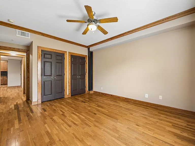215 W Norma St #302 — Photo 30