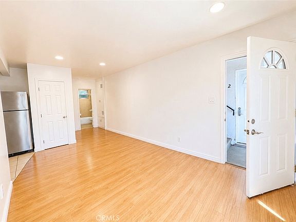 3rd image of 1372 W 36th St APT 3