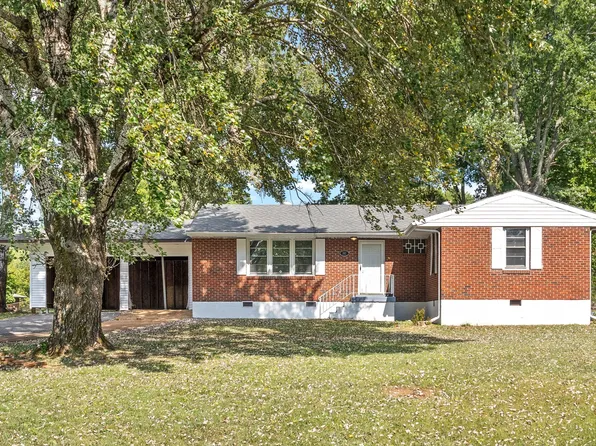 202 Park Ln, Clarksville, TN 37042