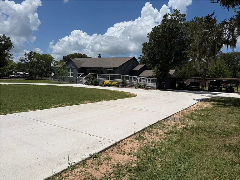 7019 Oak Ln — Photo 49