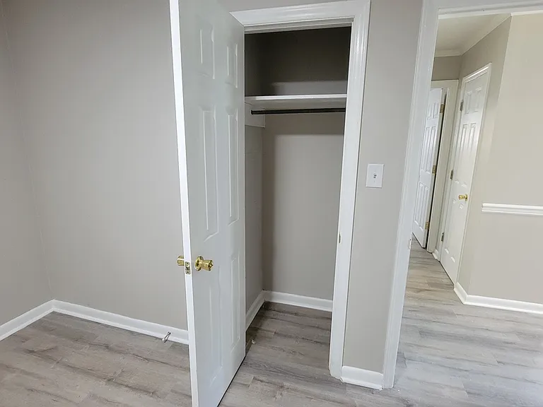 8165 Wood St — Photo 11