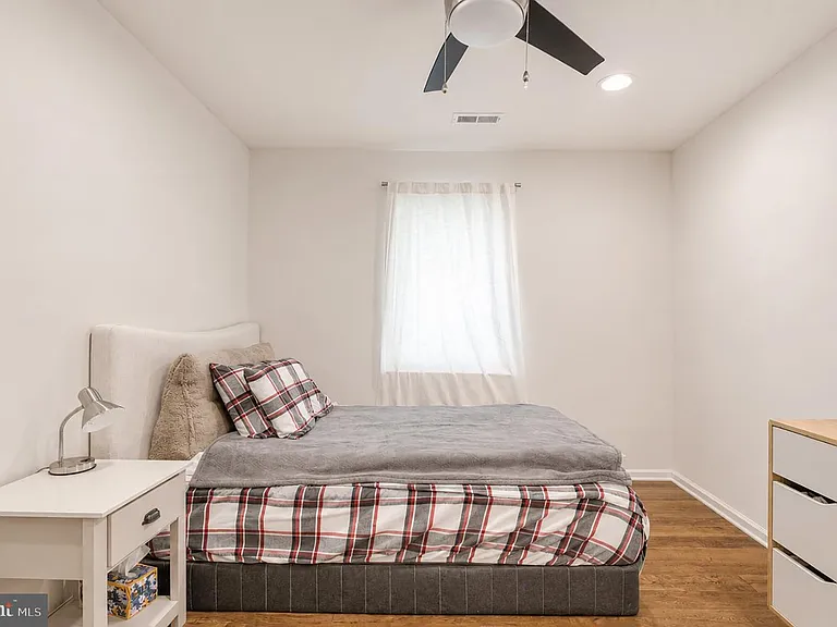 4 Regency Ct — Photo 30