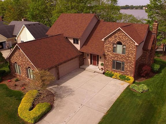 2nd image of 131 Edgewater Dr