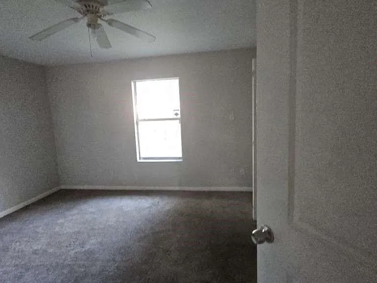 11919 Greenmesa Dr — Photo 8