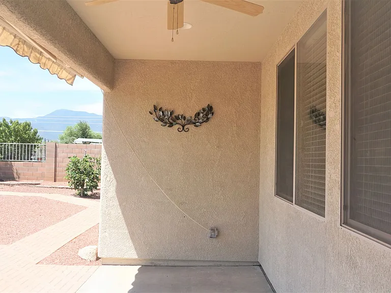 1858 Prairie Grass Dr — Photo 40