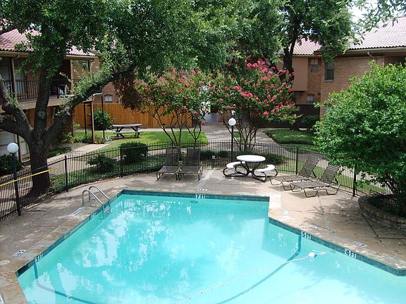 2nd image of 3515 Coker St APT 229
