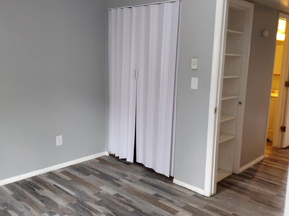 5th image of 519 Crosby St #12