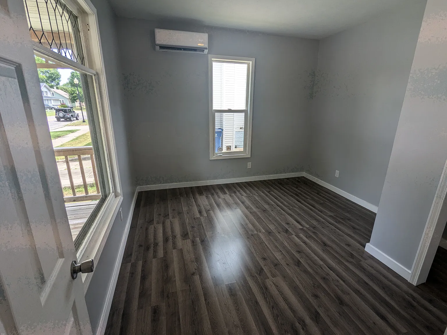 Oak St, Niles — Photo 1