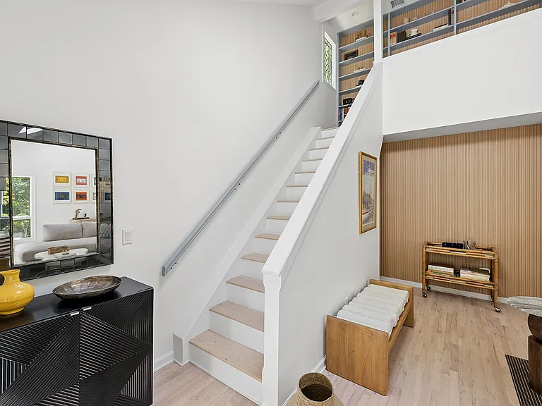 56 Underwood Dr — Photo 25