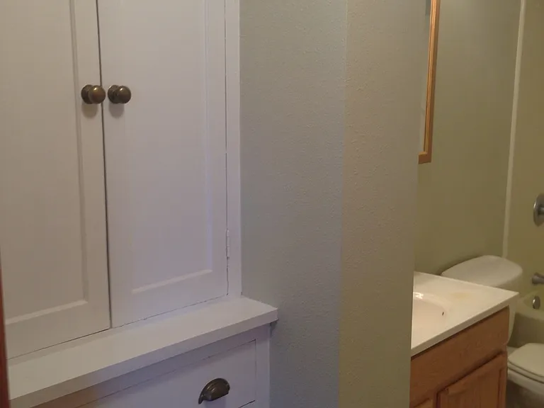 305-307 Duplex — Photo 9