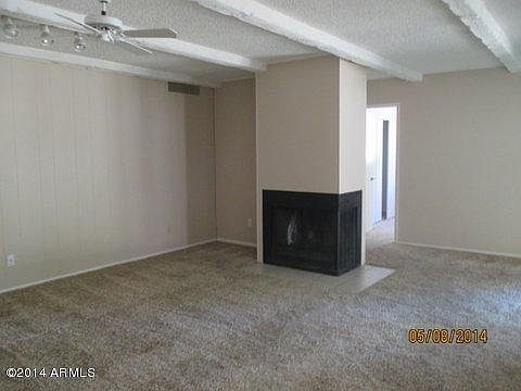 4th image of 642 E Meadow Ln