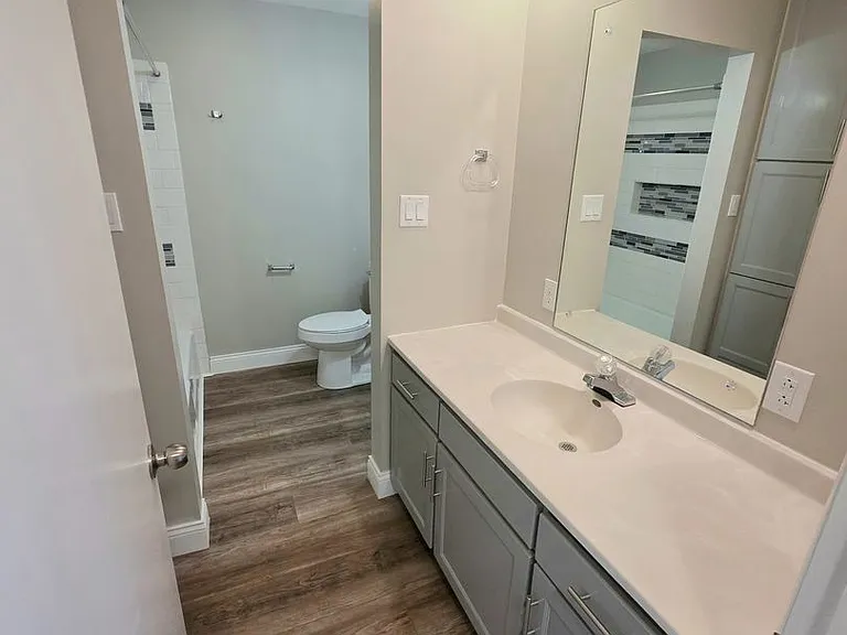 727 Bellevue St — Photo 15
