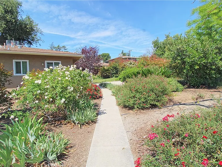 35294 Adams Ln #C — Photo 11