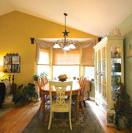 5th image of 102 Corrie Ct
