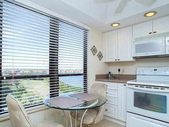 3rd image of 2616 Cove Cay Dr Unit 901