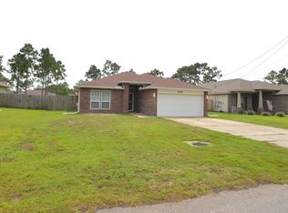 8197 Sierra St, Navarre, FL 32566