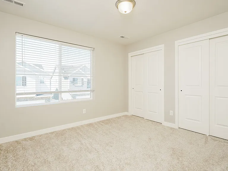 2087 W 3290 S — Photo 12