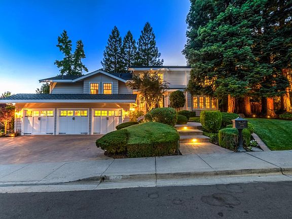 3rd image of 4049 Greenwich Dr
