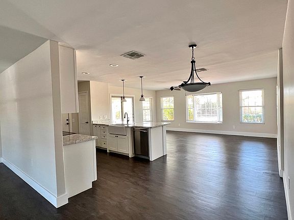 5th image of 14814 N Lakeforest Dr