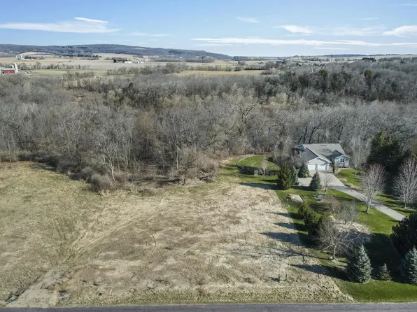 N4648 Allan Road #1, Portage, WI 53901