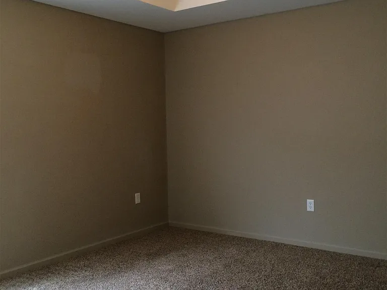 907 W Gay St #A — Photo 16