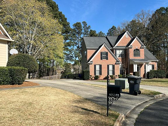 3rd image of 6050 Gentlewind Ct