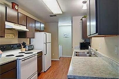 1st image of 701 Balcones Dr #52