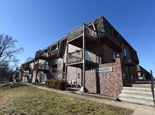 3121 SW Macvicar Ave #204, Topeka, KS 66611