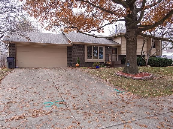 2nd image of 1449 NW 71st Pl