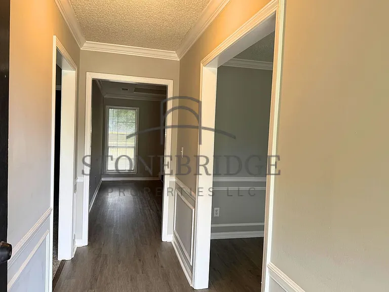 1425 Timber Cir — Photo 2
