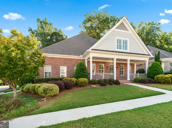 3675 Woodlawn Ct, Buford, GA 30519