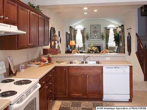 2nd image of 8817 Parkview Oaks Cir #33