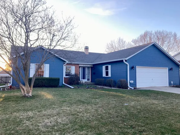 363 Berwick Dr, Aurora, IL 60506