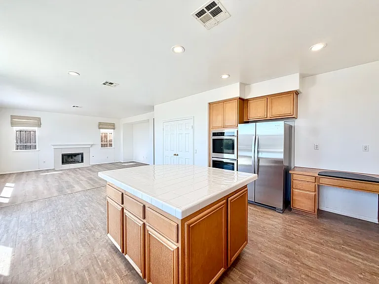 31409 Orchard Ln — Photo 18