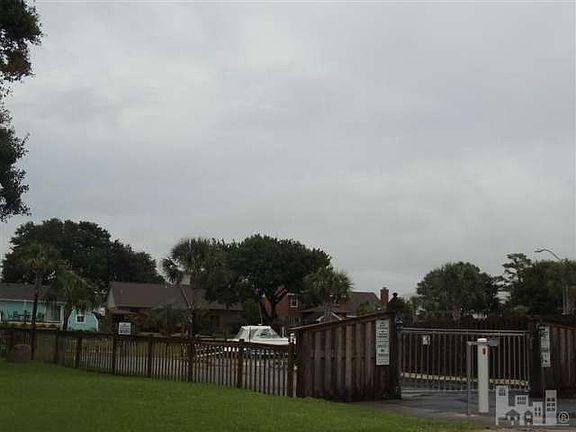 5th image of 401 Peninsula Dr